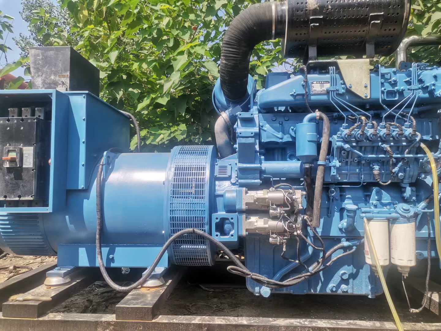 鄂托克前详细说明降低 800kW 柴油发电机输出电流波动的方法