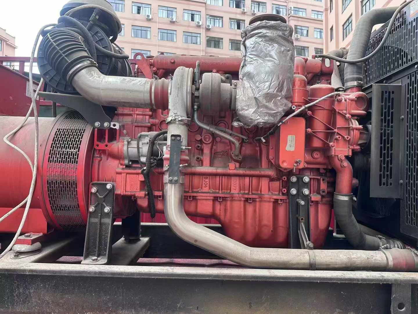 鄂托克前如何选择适合 600kW 柴油发电机组的过载保护器？