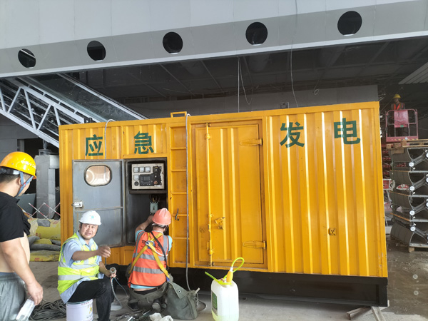 鄂托克前怎样判断空气滤清器是否需要更换？
