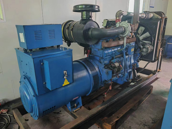 鄂托克前100kW柴油发电机组使用多级机油有哪些优缺点？